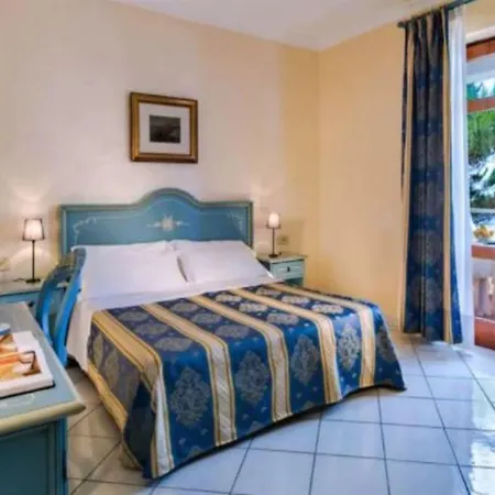 Grazia Scannella 4* Форио