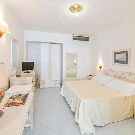 Отель Grazia Scannella 4*